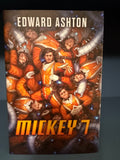 Edward Ashton - Mickey 7 - Broken Binding